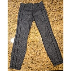 Athleta Criss Cross Power Up 7/8 Leggings gray black herringbone Size Medium